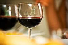 220px-Glass_of_unidentified_red_wine