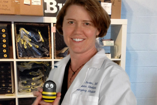 Dr. Amy Baxter with Buzzy